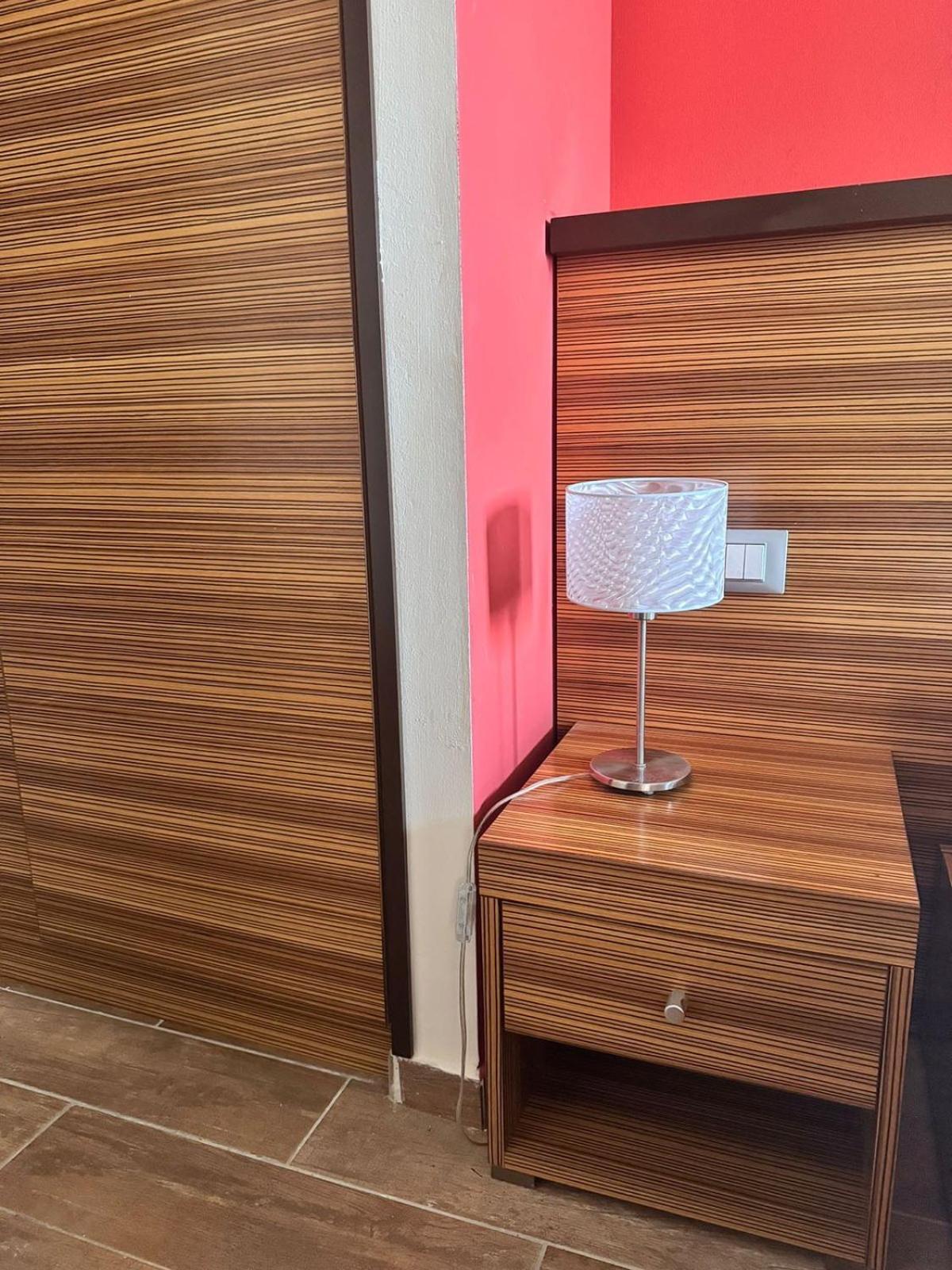טאולאדה Ste.Mar Apartments מראה חיצוני תמונה