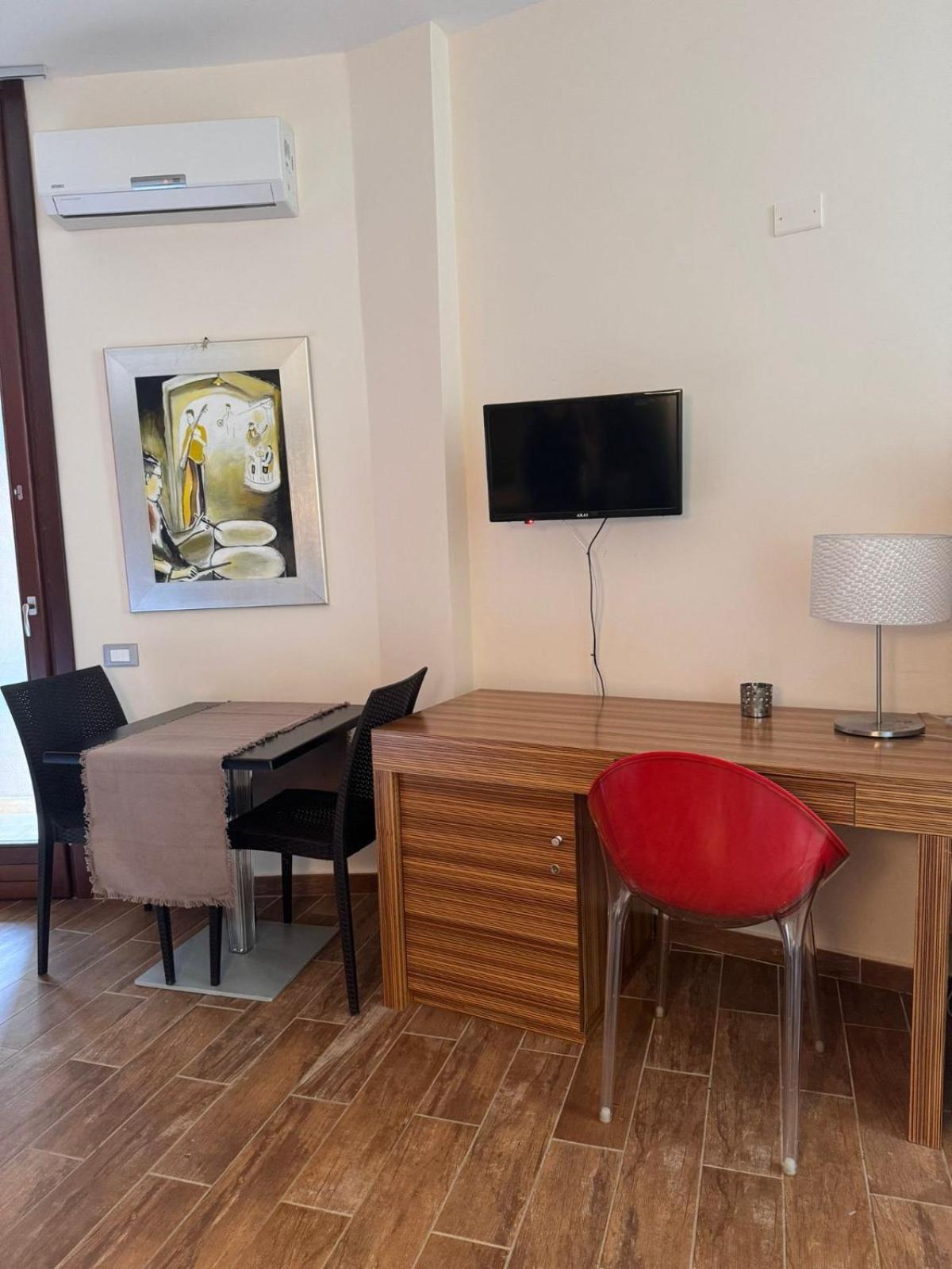 טאולאדה Ste.Mar Apartments מראה חיצוני תמונה